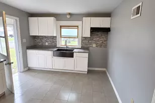 2319 170th St, Hazel Crest, IL 60429 - Photo 10