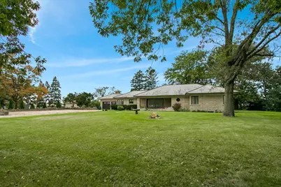 3255 E 12th Road, Ottawa, IL 61350 - Photo 2