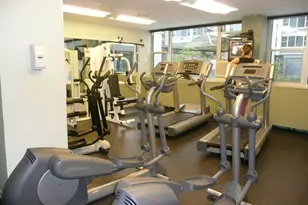 4250 N Marine Dr, Chicago, IL 60613 - Photo 14