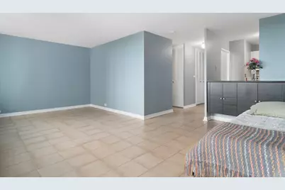 4250 N Marine Drive #705, Chicago, IL 60613 - Photo 6