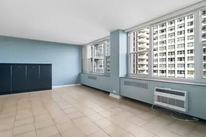 4250 N Marine Drive #705, Chicago, IL 60613 - Photo 8