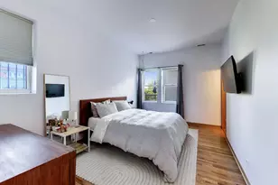 2236 N Maplewood Ave, Chicago, IL 60647 - Photo 8