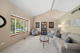 1313 Gilray Dr, Joliet, IL 60431 - Photo 4