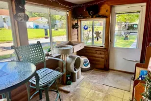 404 E 2nd St, Oglesby, IL 61348 - Photo 4