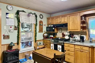 404 E 2nd St, Oglesby, IL 61348 - Photo 10
