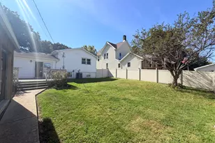 104 E North St, LeRoy, IL 61752 - Photo 14