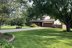 2330 Ridgefield Rd, Princeton, IL 61356 - Photo 2