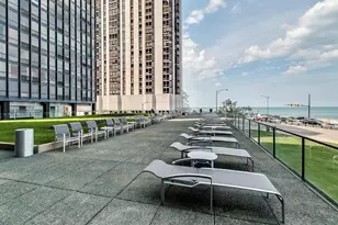 900 N Lake Shore Dr, Chicago, IL 60611 - Photo 18
