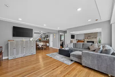 17W041 Deerpath Road, Bensenville, IL 60106 - Photo 8