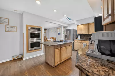 17W041 Deerpath Road, Bensenville, IL 60106 - Photo 14