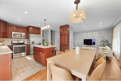 0S068 Cottonwood Drive, Wheaton, IL 60187 - Photo 10