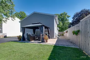 0S068 Cottonwood Dr, Wheaton, IL 60187 - Photo 30