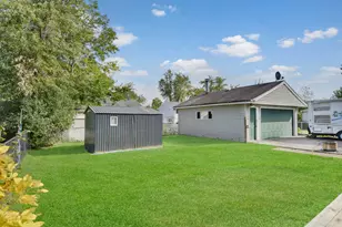 117 N Cedar Ln, Glenwood, IL 60425 - Photo 28