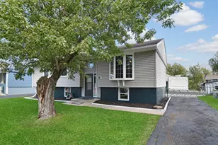 117 N Cedar Ln, Glenwood, IL 60425 - Photo 22
