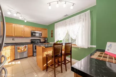 1025 S Fernandez Avenue #2D, Arlington Heights, IL 60005 - Photo 8