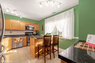 1025 S Fernandez Ave, Arlington Heights, IL 60005 - Photo 8