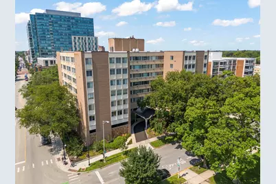 151 N Kenilworth Avenue #4G, Oak Park, IL 60301 - Photo 1