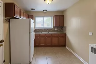 2607 W Fitch Ave, Chicago, IL 60645 - Photo 4