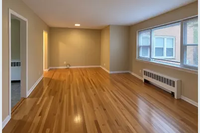2607 W Fitch Avenue #1E, Chicago, IL 60645 - Photo 2