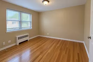 2607 W Fitch Ave, Chicago, IL 60645 - Photo 6