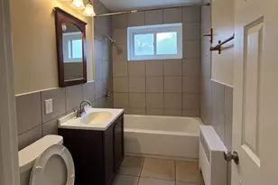 2607 W Fitch Ave, Chicago, IL 60645 - Photo 8