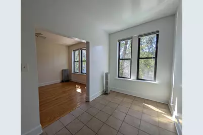 2704 N Sawyer Avenue #210, Chicago, IL 60647 - Photo 10