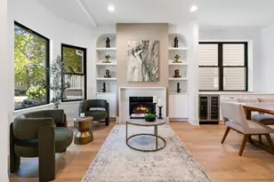 2332 N Maplewood Ave, Chicago, IL 60647 - Photo 2