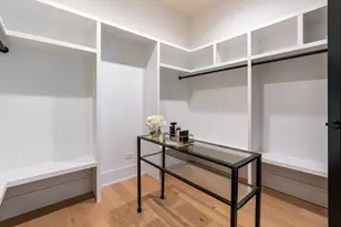 2332 N Maplewood Ave, Chicago, IL 60647 - Photo 16