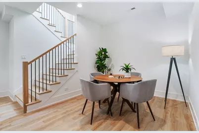 2332 N Maplewood Avenue N, Chicago, IL 60647 - Photo 24