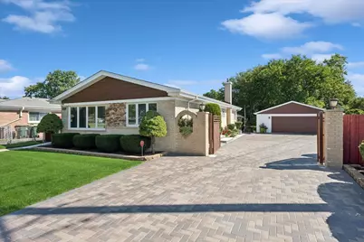 9121 Harlem Avenue, Morton Grove, IL 60053 - Photo 2