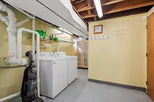 9121 Harlem Ave, Morton Grove, IL 60053 - Photo 18