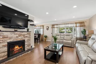 9121 Harlem Ave, Morton Grove, IL 60053 - Photo 6