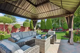 9121 Harlem Ave, Morton Grove, IL 60053 - Photo 20