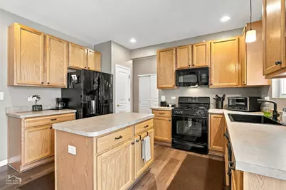 13607 Hemlock Road, Huntley, IL 60142 - Photo 8