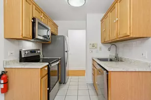 820 Seward St, Evanston, IL 60202 - Photo 8