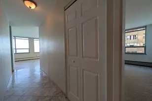 6171 N Sheridan Rd, Chicago, IL 60660 - Photo 2