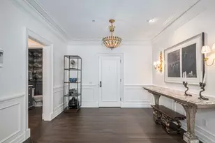 800 N Michigan Ave, Chicago, IL 60611 - Photo 2