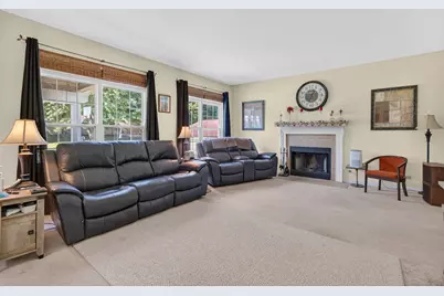 215 Edgewood Drive, Minooka, IL 60447 - Photo 12