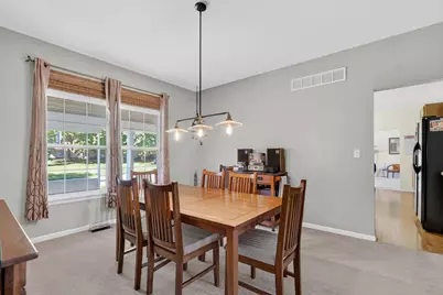 215 Edgewood Drive, Minooka, IL 60447 - Photo 18
