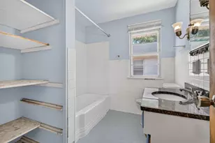 24 S Reed St, Joliet, IL 60436 - Photo 6
