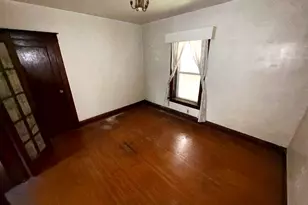 564 E Cass St, Joliet, IL 60432 - Photo 10