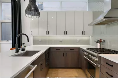 822 N Marshfield Avenue #3S, Chicago, IL 60622 - Photo 8