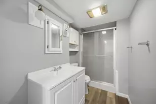 863 Pleasant St, Woodstock, IL 60098 - Photo 26