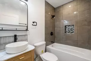 1522 N Avers Ave, Chicago, IL 60651 - Photo 18