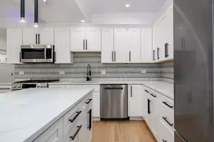 1522 N Avers Ave, Chicago, IL 60651 - Photo 10