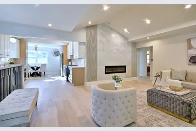 800 S Swain Avenue, Elmhurst, IL 60126 - Photo 2