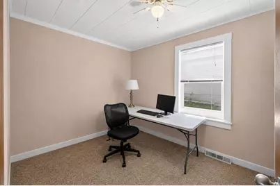 105 Edgewood Avenue, Crystal Lake, IL 60014 - Photo 10