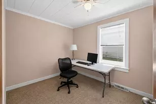 105 Edgewood Ave, Crystal Lake, IL 60014 - Photo 10