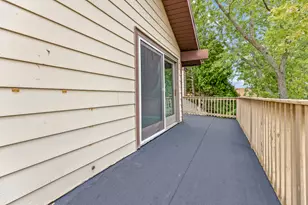 5224 Arlington Cir, Hanover Park, IL 60133 - Photo 20