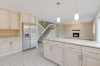 5224 Arlington Circle, Hanover Park, IL 60133 - Photo 12